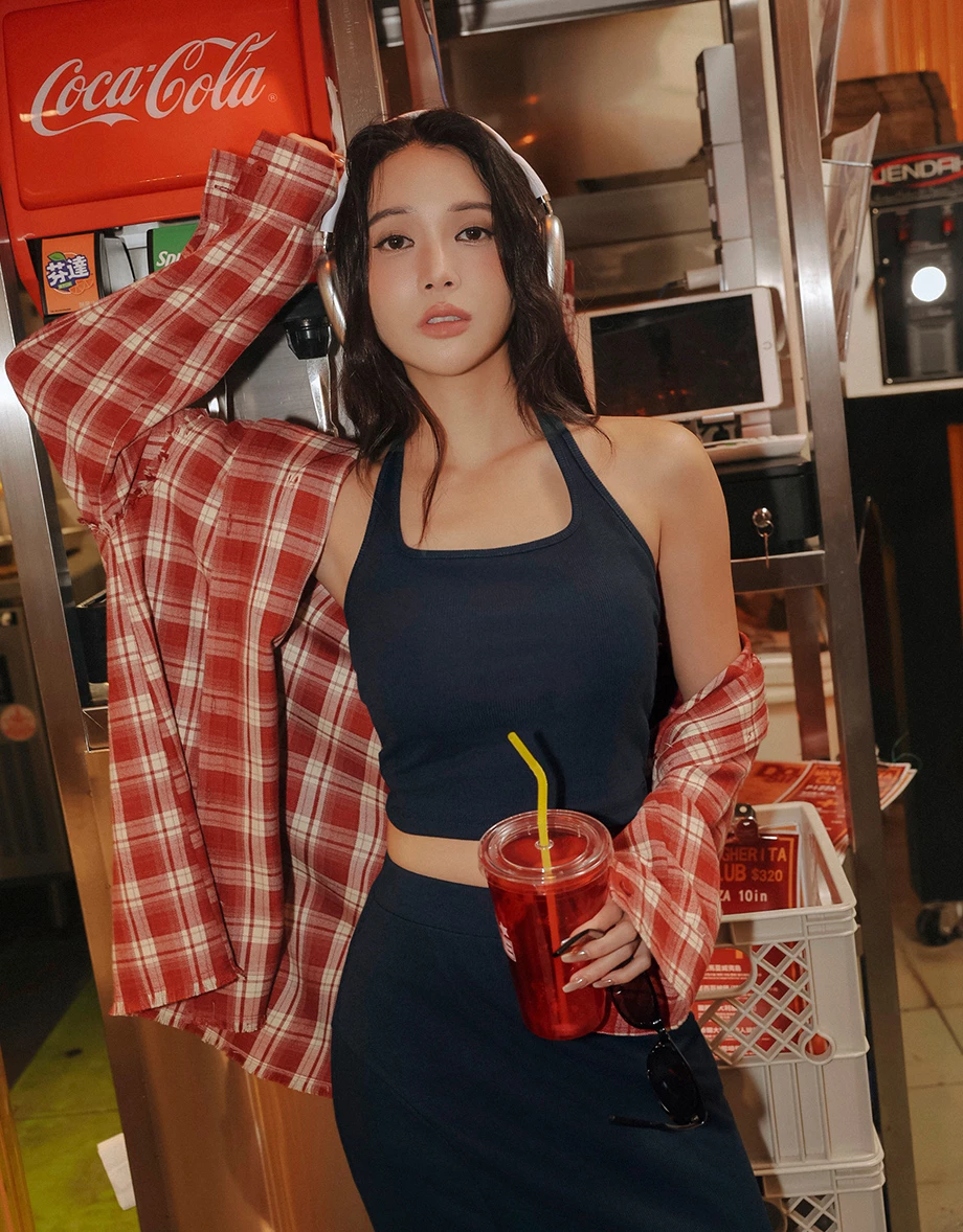 Halter Square Neck Ribbed Cropped Padded Tank Top Halter Square Neck Ribbed Cropped Padded Tank Top