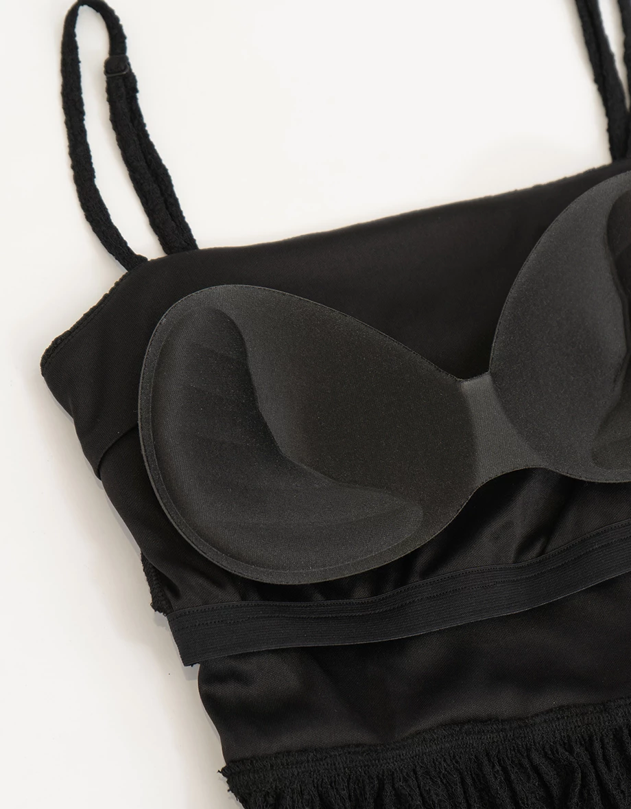 綁帶開襟木耳邊長袖蕾絲罩衫荷葉下擺細肩帶背心套裝(附胸墊)