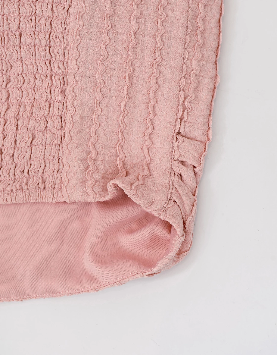 波浪條紋緹花不對稱下擺短版平口細肩帶背心(附胸墊)