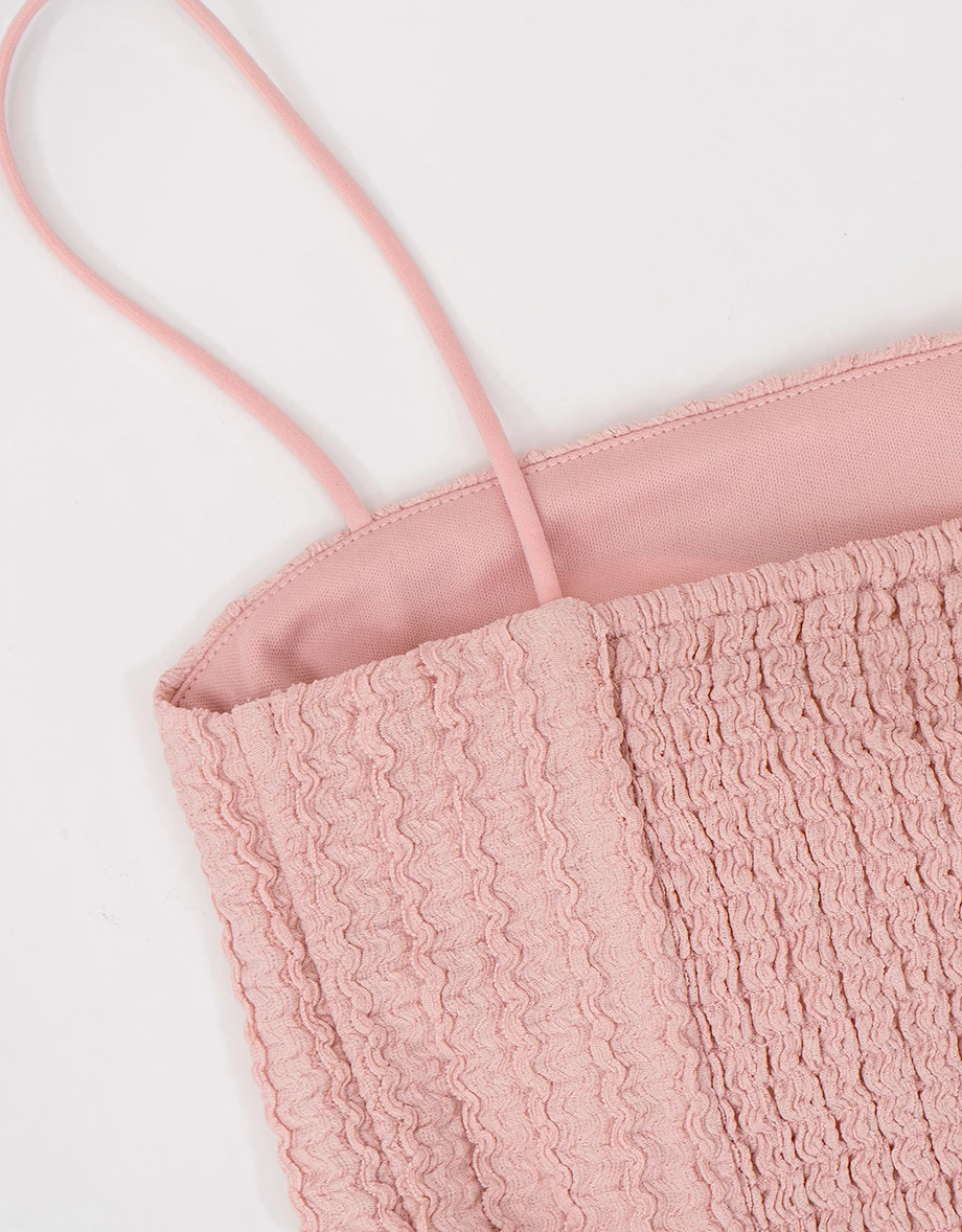 波浪條紋緹花不對稱下擺短版平口細肩帶背心(附胸墊)