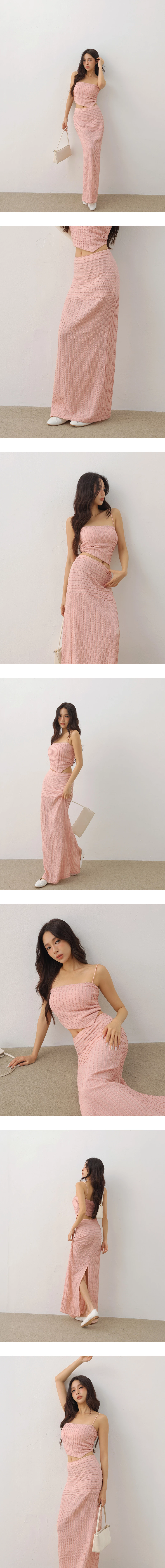 波浪條紋緹花不對稱下擺短版平口細肩帶背心(附胸墊)