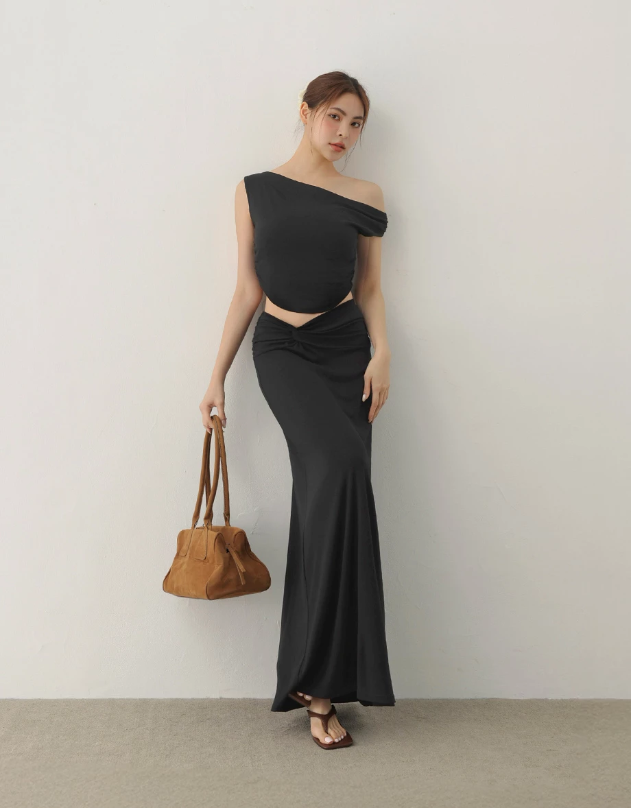 不對稱領側抓皺無袖短版上衣