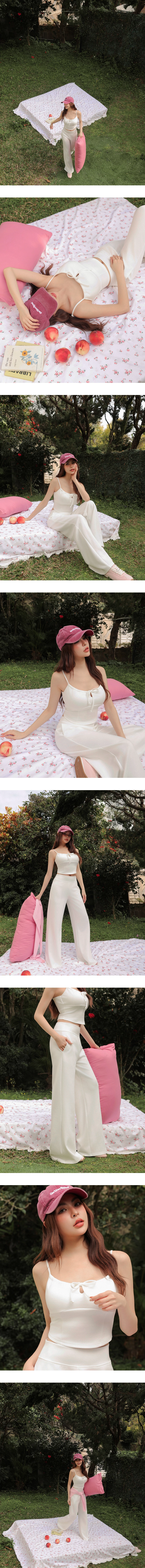 【AIRY HOURGLASS】Front Tie Keyhole Corset Style Padded Camisole Bra Top 【AIRY HOURGLASS】Front Tie Keyhole Corset Style Padded Camisole Bra Top
