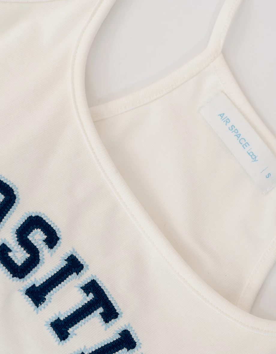 貼布繡字母方U領削肩細肩帶BRA背心