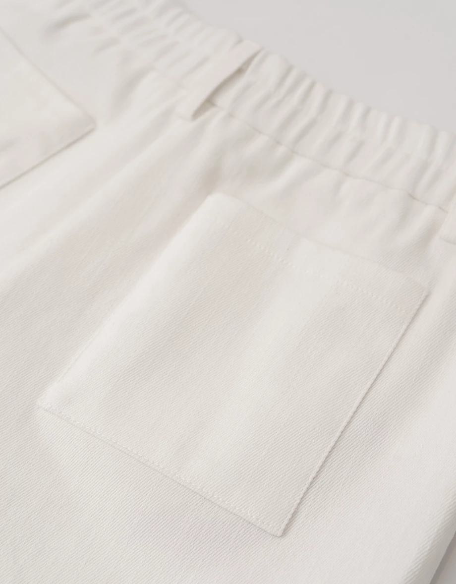 簡約風中腰斜紋短褲