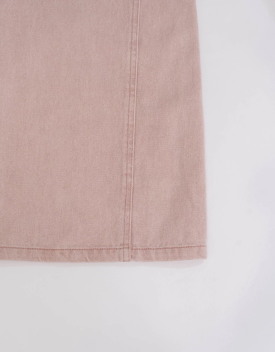 粉色修身喇叭水洗牛仔褲