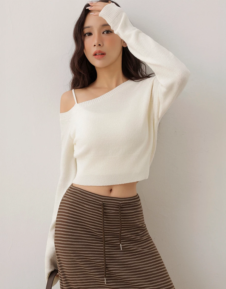 Asymmetric Neckline Long Sleeve Knit Crop Top