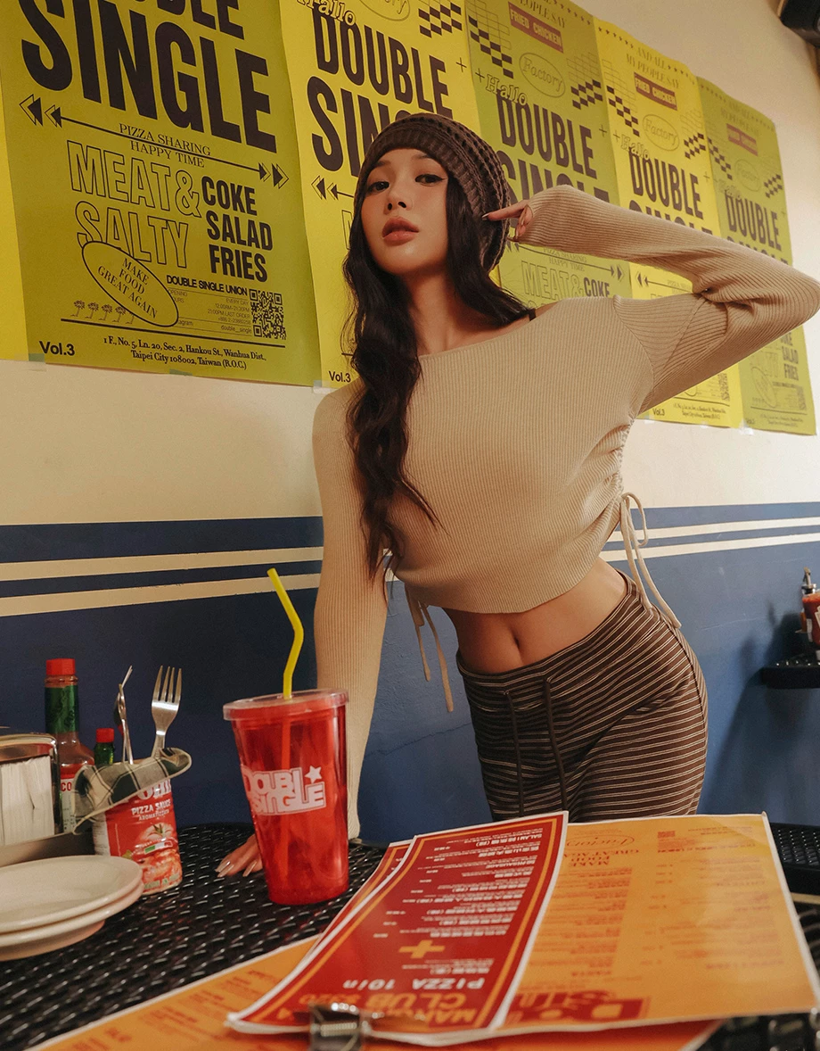 Ribbed Knit Side Ruched Drawstring Cropped Long Sleeve Top