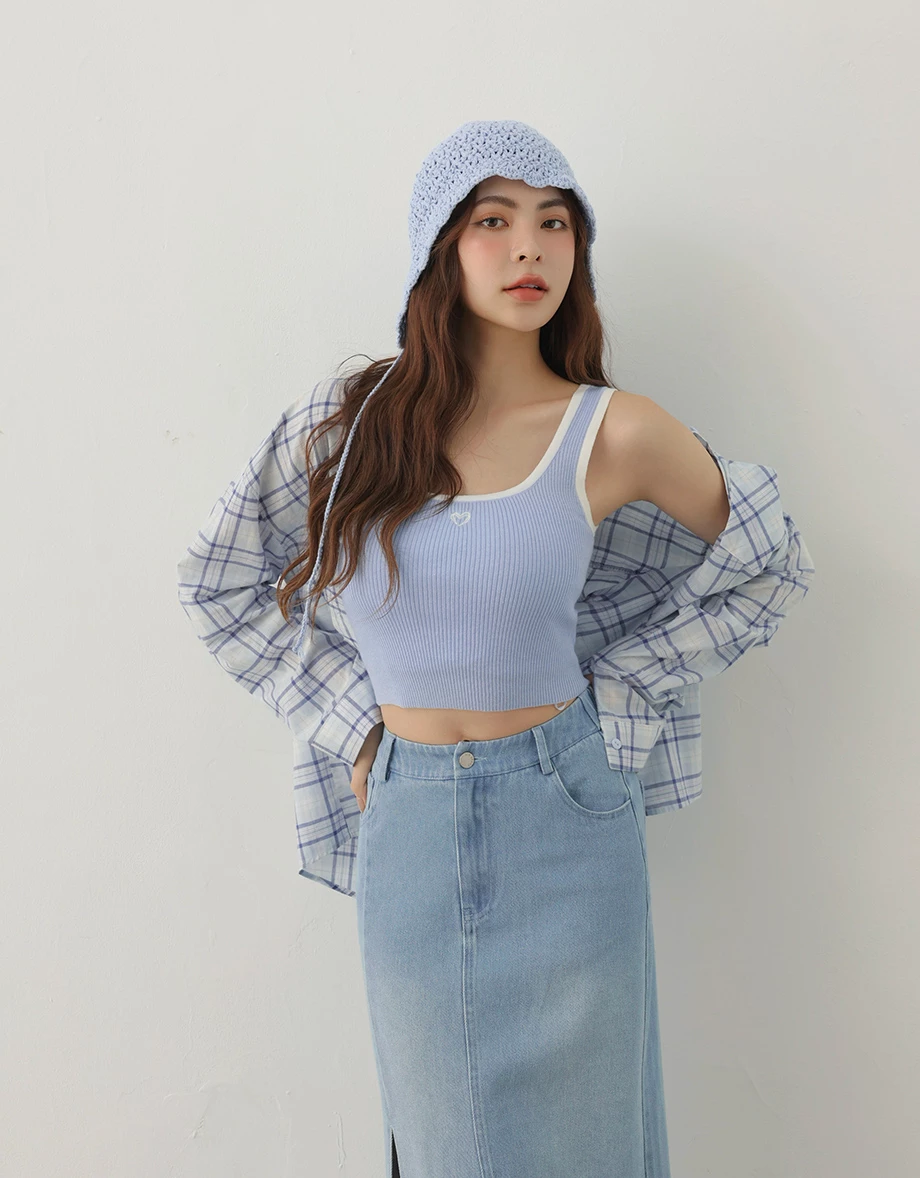 撞色滾邊愛心刺繡圓領短版羅紋針織背心