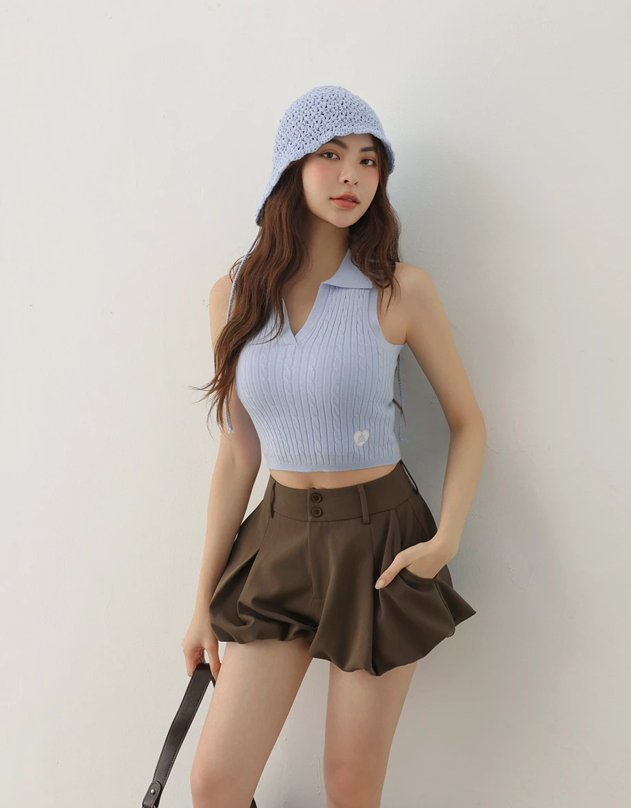 V型翻領愛心刺繡麻花羅紋短版針織背心