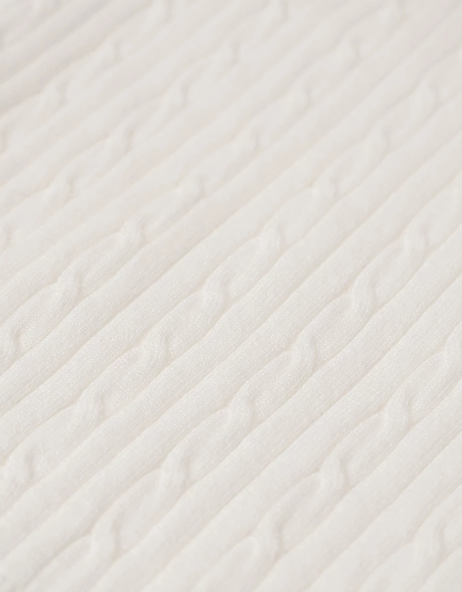 V型翻領愛心刺繡麻花羅紋短版針織背心