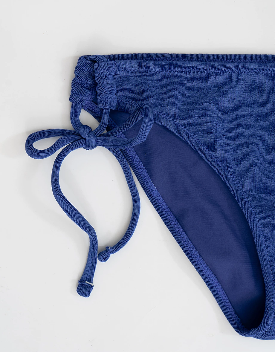 低腰側綁帶純色泳褲