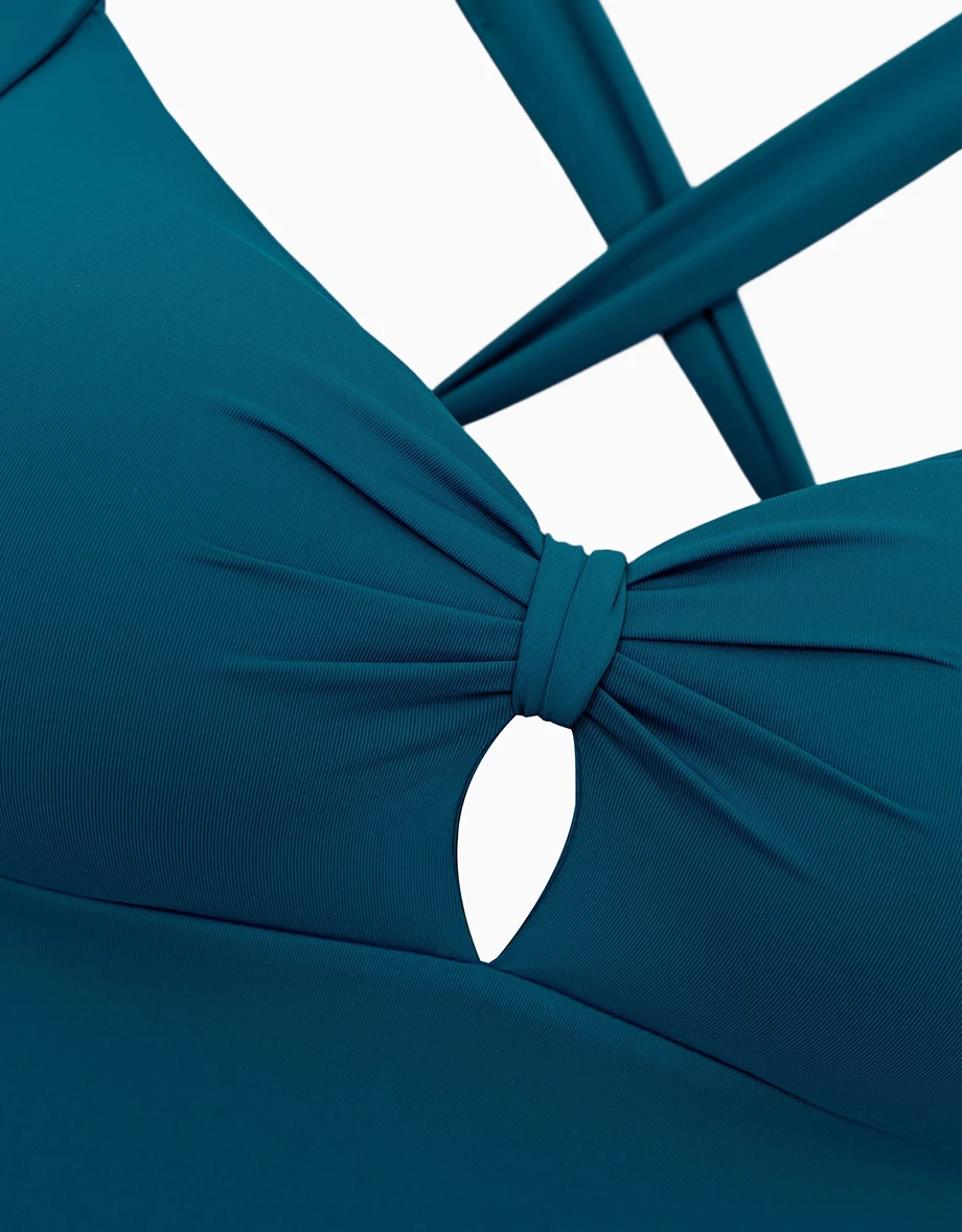 人間芭比 極致包覆緞面鏤空交叉美背連身泳衣