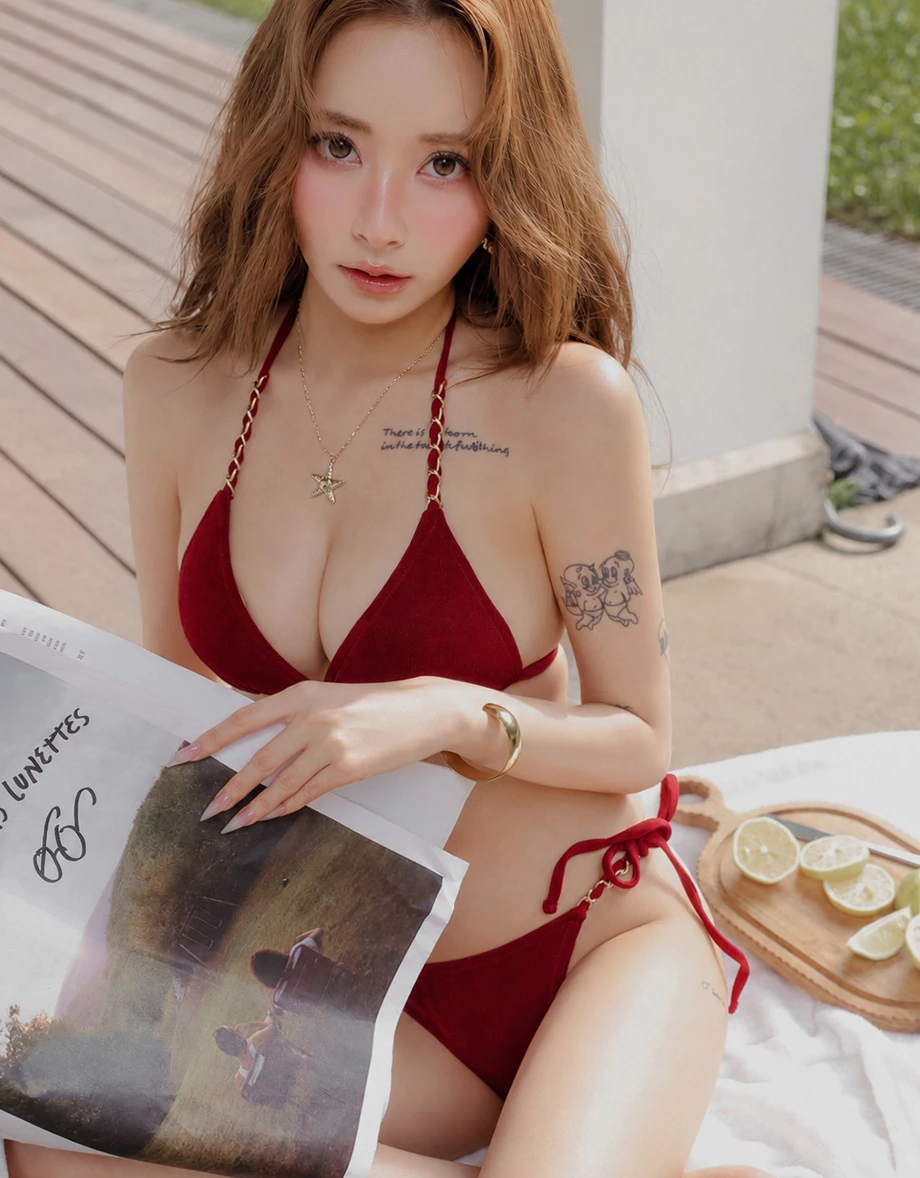 【PyunA.聯名】小香金鍊單綁帶小巧杯比基尼 【PyunA.聯名】小香金鍊單綁帶小巧杯比基尼