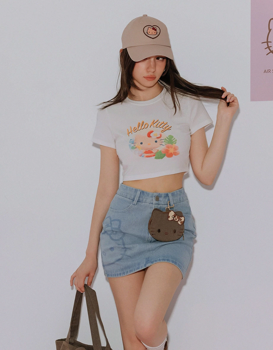 【三麗鷗聯名】烤焦版KITTY熱帶假期印花短袖短版TEE