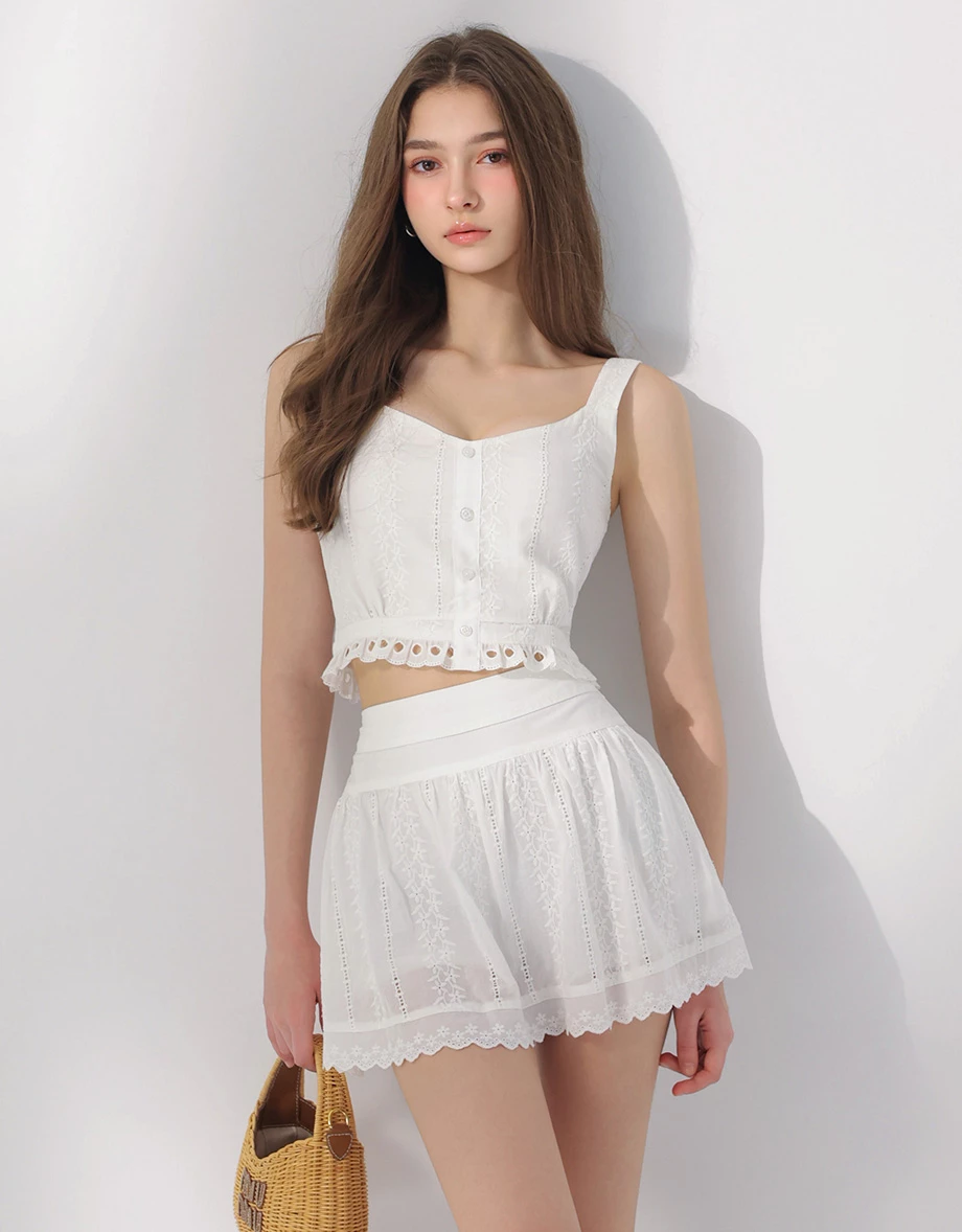 V領排扣鏤空花邊下擺刺繡蕾絲寬肩帶短版背心