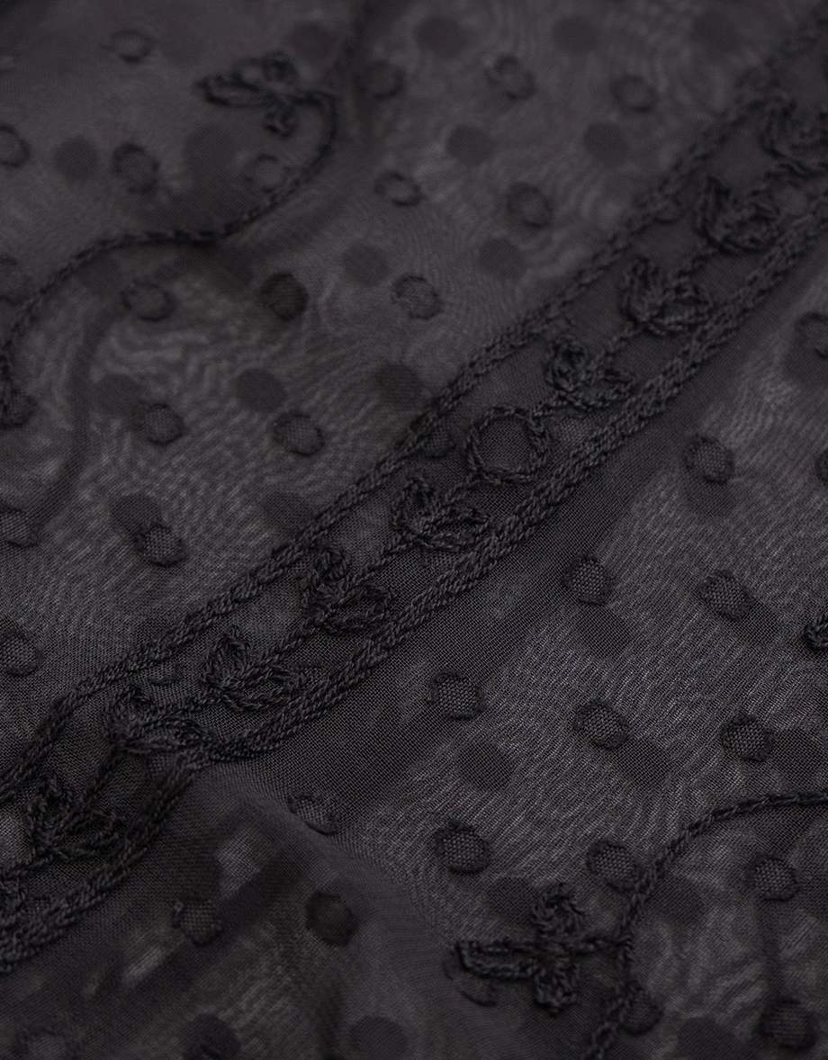 法式方領綁帶刺繡蕾絲荷葉澎袖短版透膚上衣