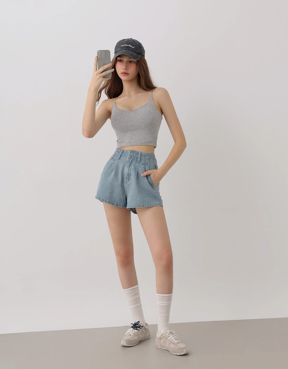 Low V Neck Deep Open Back Ribbed Padded Bra Top Low V Neck Deep Open Back Ribbed Padded Bra Top