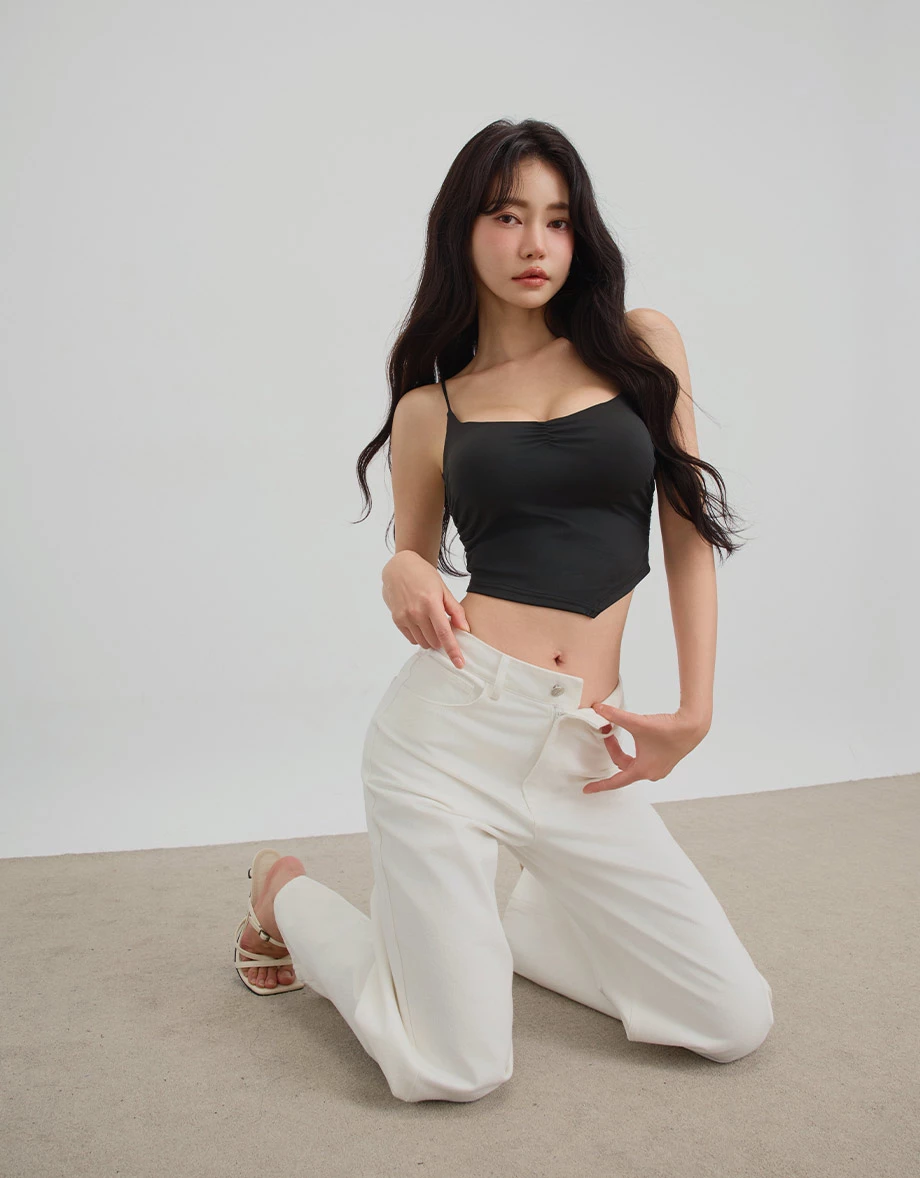 【AIRY COOL】Asymmetric Hem V Neck Spaghetti Strap Ruched Padded Cami Bra Top