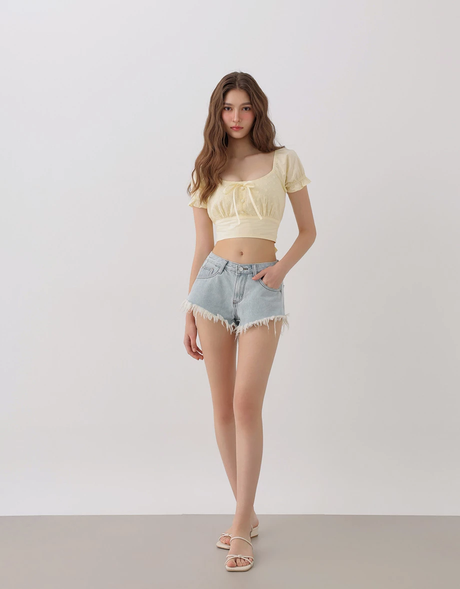 Frayed Fringe Hem Vintage Washed Jeans Denim Shorts Frayed Fringe Hem Vintage Washed Jeans Denim Shorts