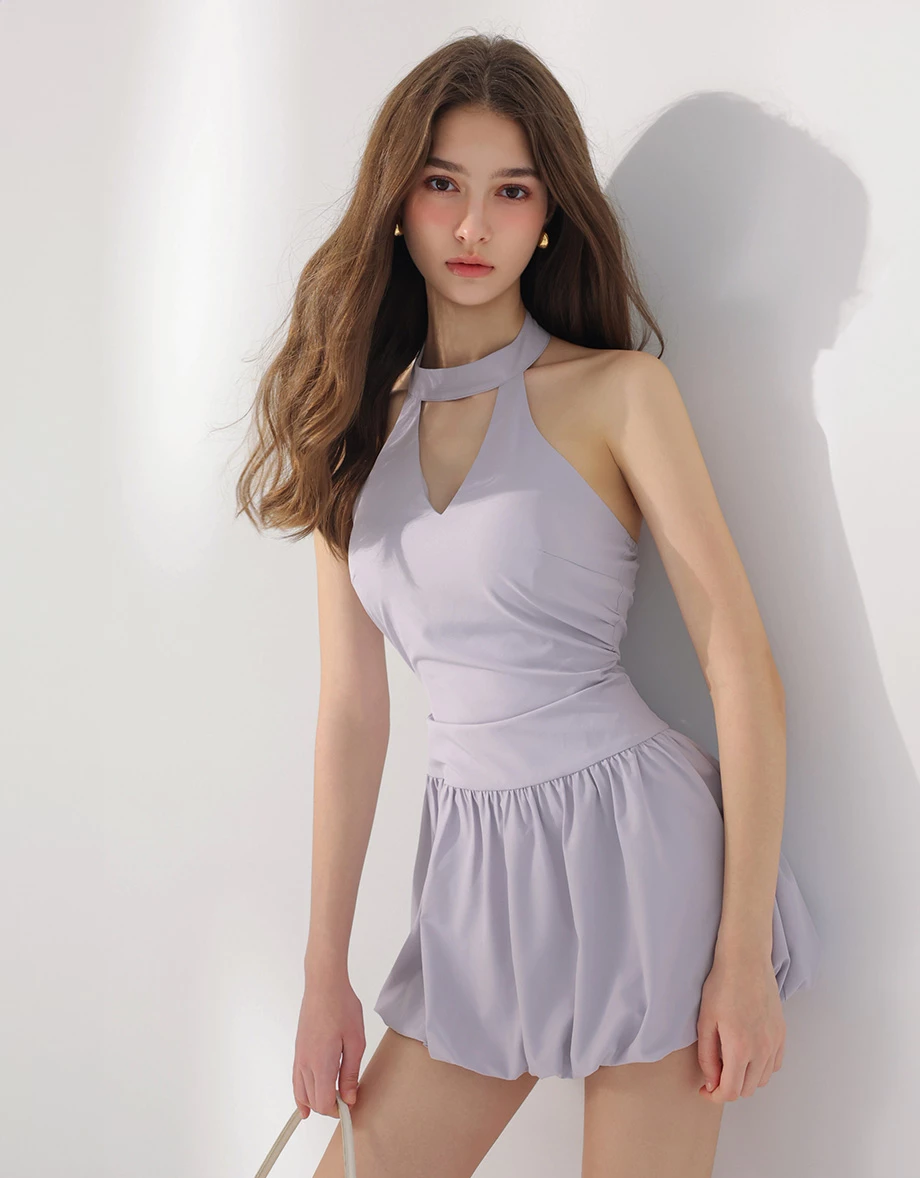 繞頸立領削肩鏤空背心花苞短洋裝(附胸墊)