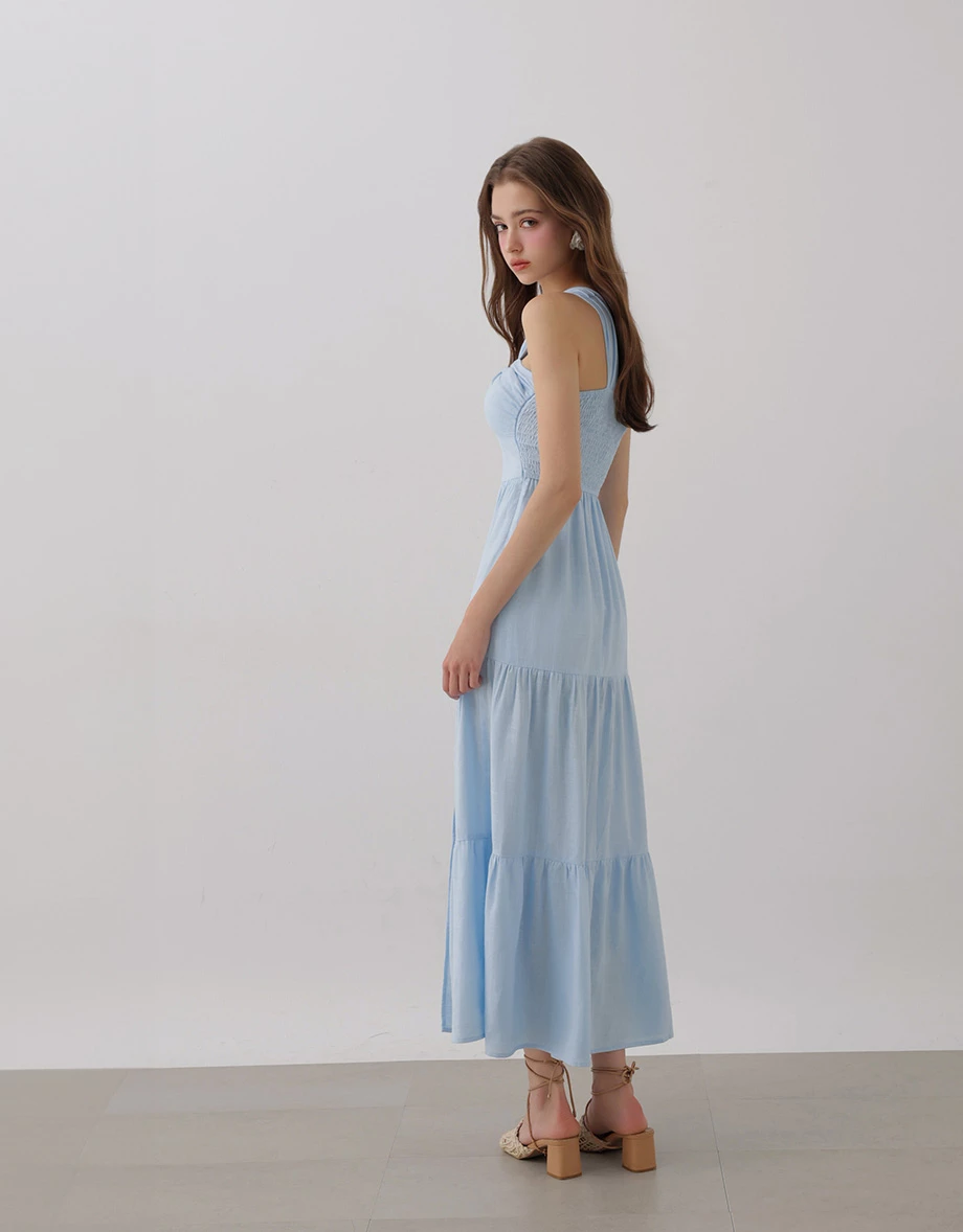 【Online Exclusive】Asymmetric One Shoulder Twist Knot Slit Padded Tiered Maxi Dress