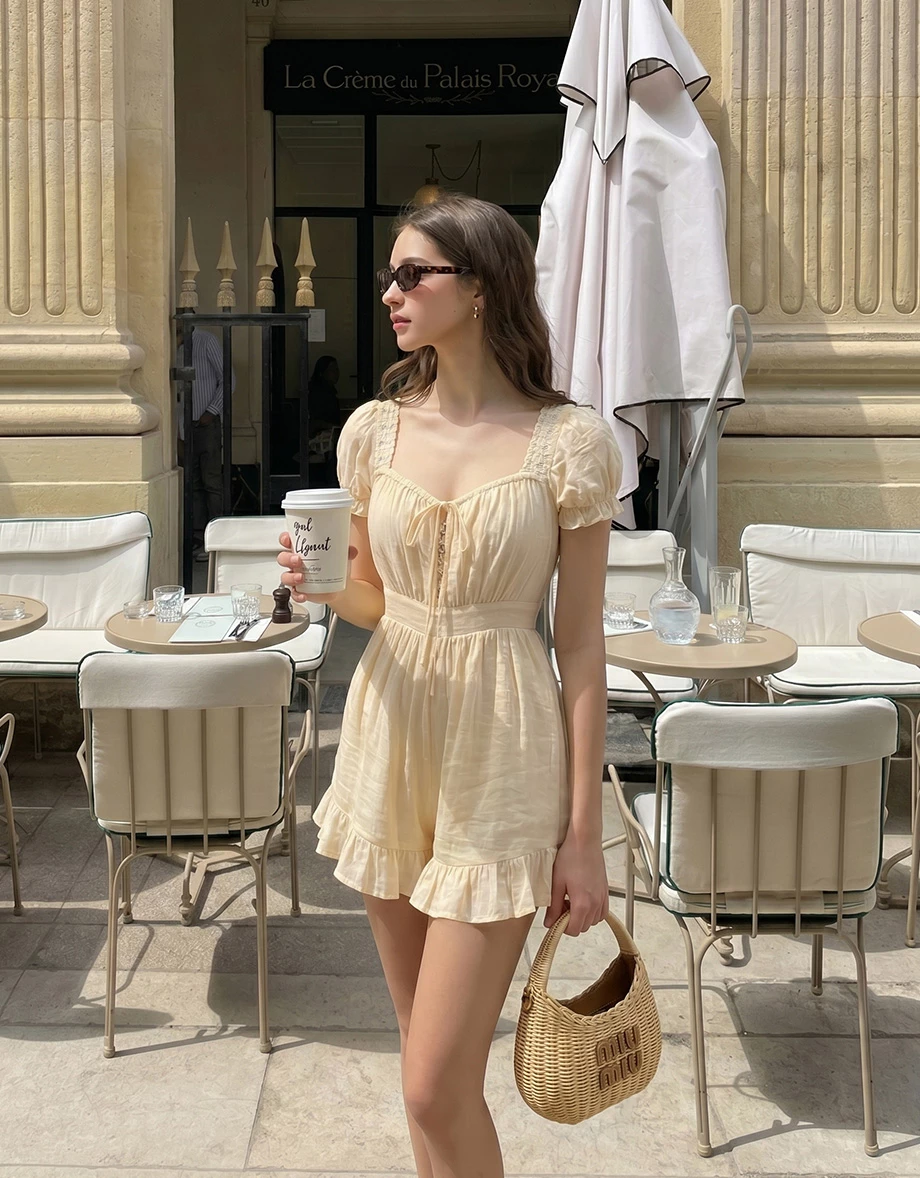 Sweetheart Neckline Tie Front Lace Trim Puff Sleeve Romper Sweetheart Neckline Tie Front Lace Trim Puff Sleeve Romper