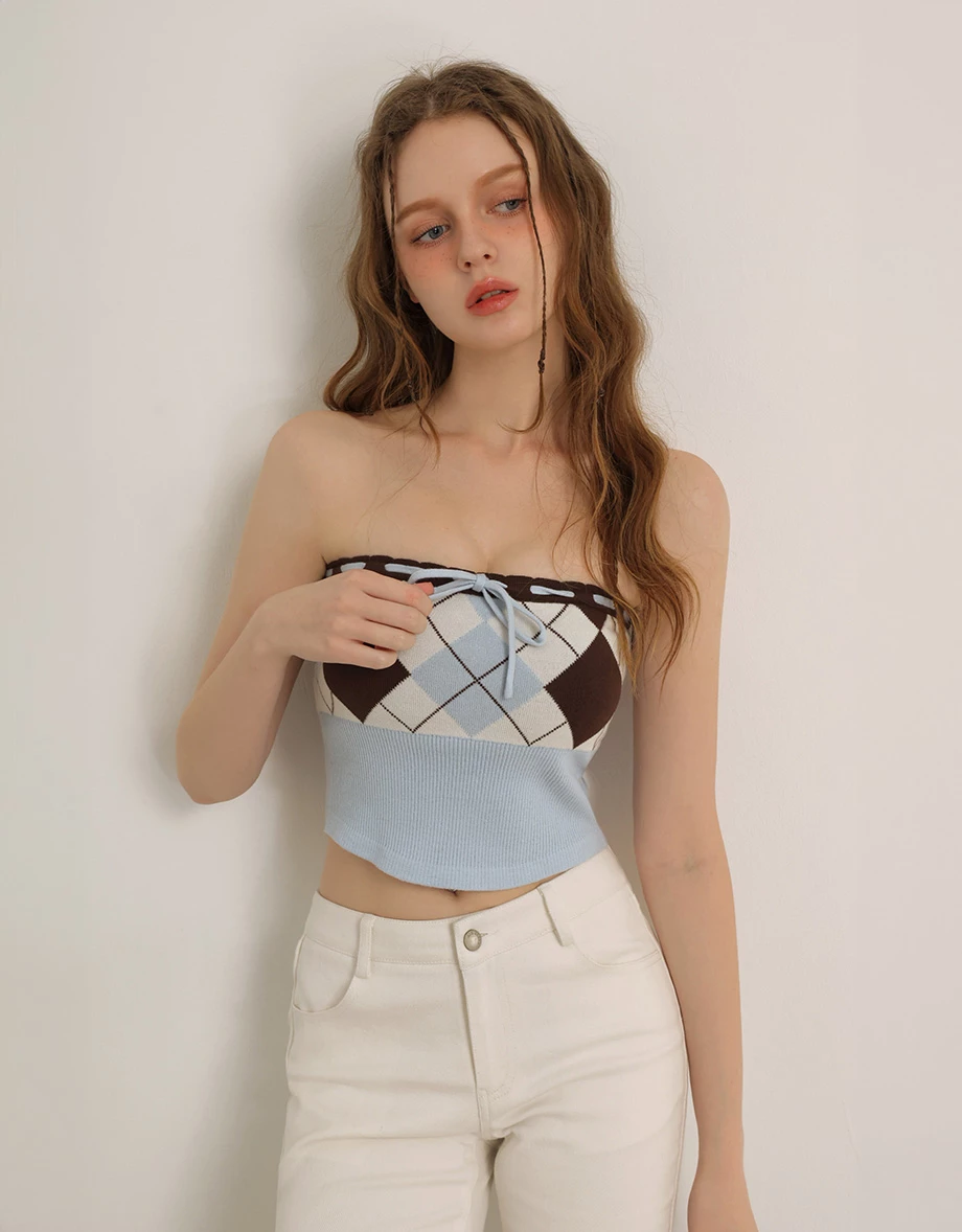平口綁帶菱格紋拼接羅紋短版針織上衣(附胸墊)