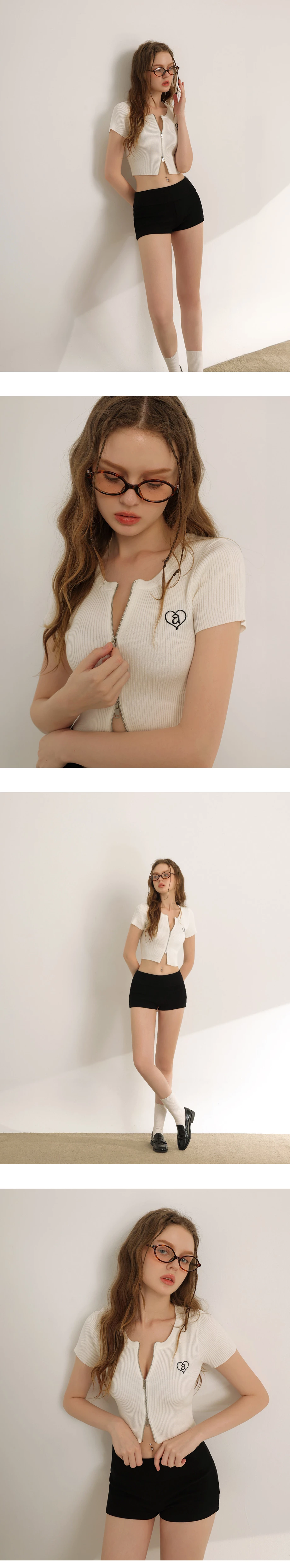 愛心LOGO刺繡圓領短袖短版拉鍊開襟針織衫