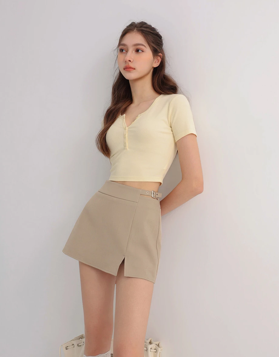 Side Buckle Cutout Slit Hem A Line Mini Skort Side Buckle Cutout Slit Hem A Line Mini Skort