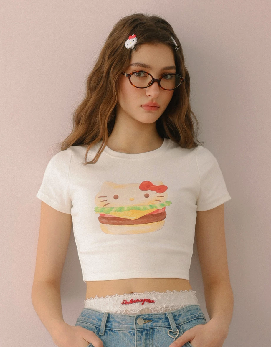 【Hello Kitty聯名】美味漢堡凱蒂貓圓領短袖短版TEE
