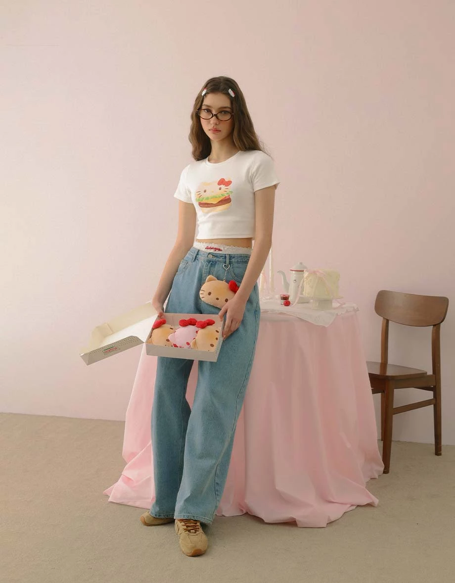 【Hello Kitty聯名】美味漢堡凱蒂貓圓領短袖短版TEE