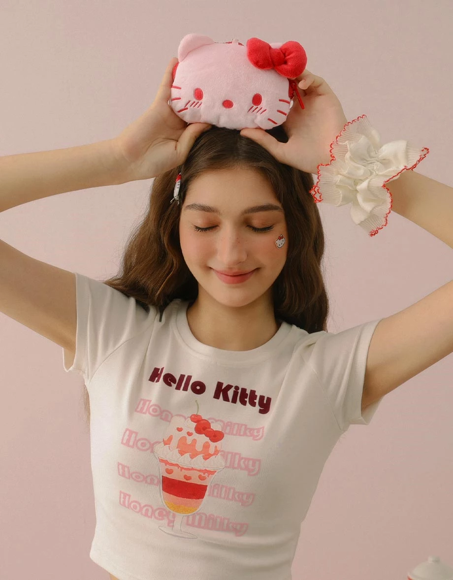 【Hello Kitty聯名】櫻桃聖代凱蒂貓圓領短袖短版TEE