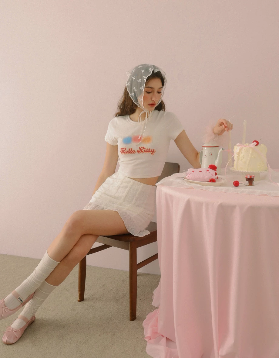 【Hello Kitty聯名】棒棒糖凱蒂貓圓領短袖短版TEE