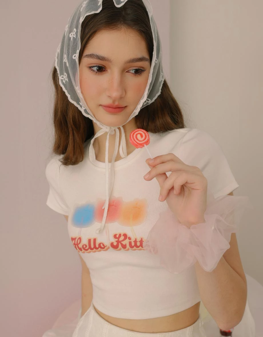 【Hello Kitty聯名】棒棒糖凱蒂貓圓領短袖短版TEE