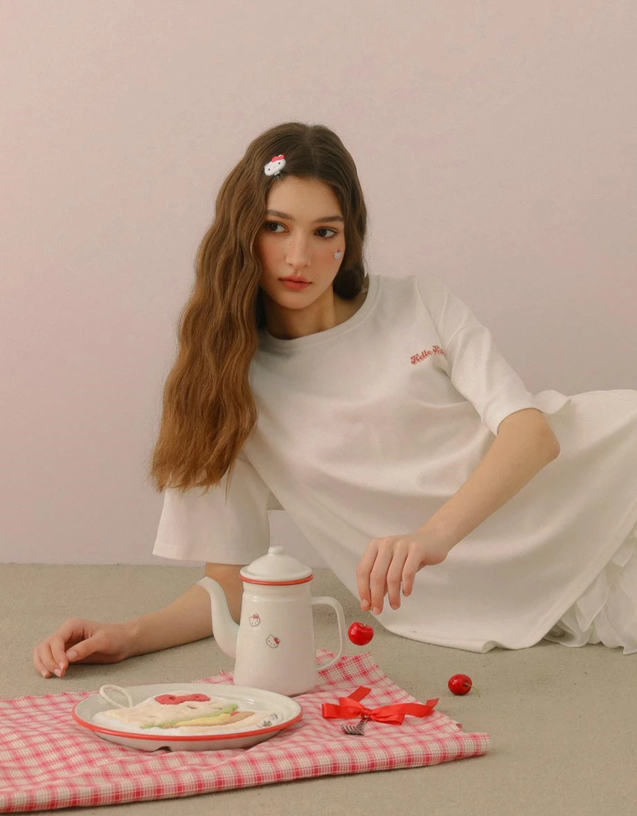 【Hello Kitty聯名】可愛漢堡凱蒂貓圓領短袖寬版TEE
