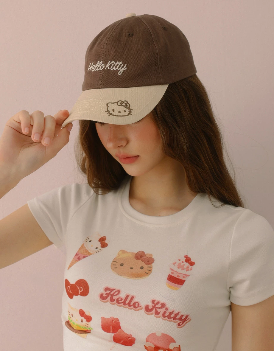 【Hello Kitty聯名】鎖鍊繡字母小圖撞色棒球帽
