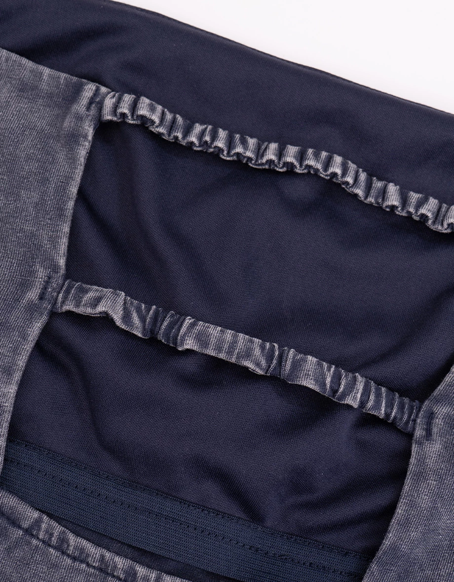 平口繞頸綁帶側開衩後鏤空水洗雪花背心(附胸墊)