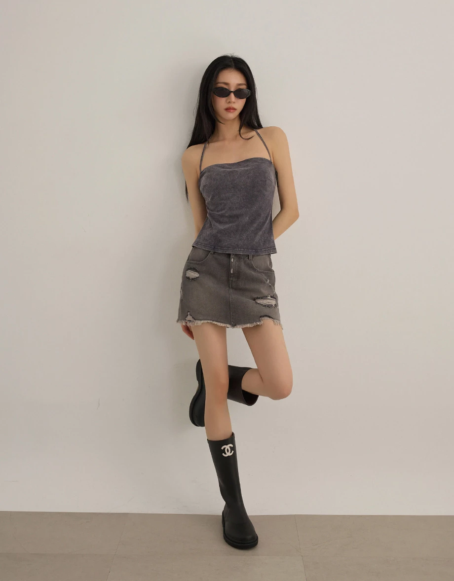 平口繞頸綁帶側開衩後鏤空水洗雪花背心(附胸墊)