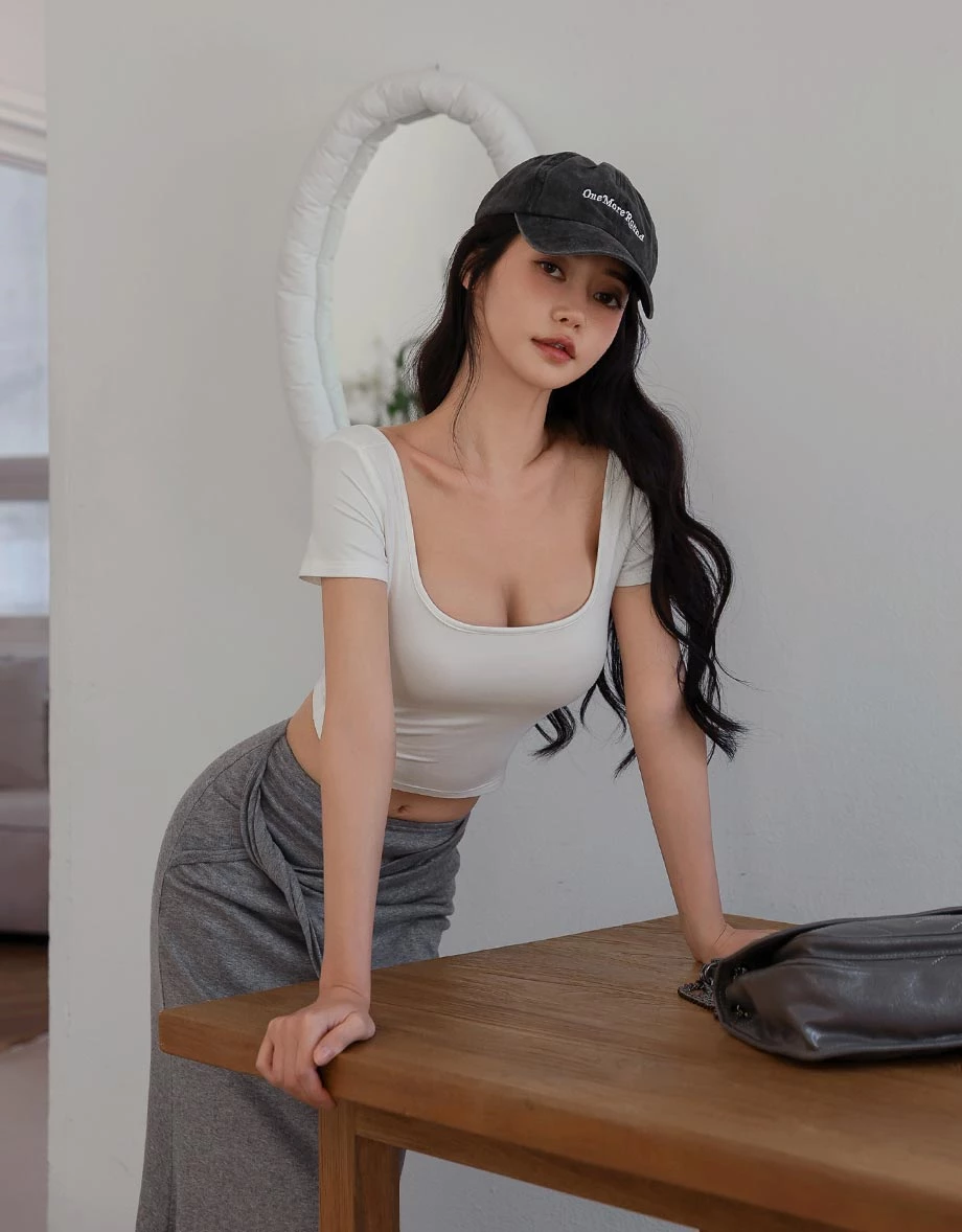 AiR零著感莫代爾方領短袖BRA TOP