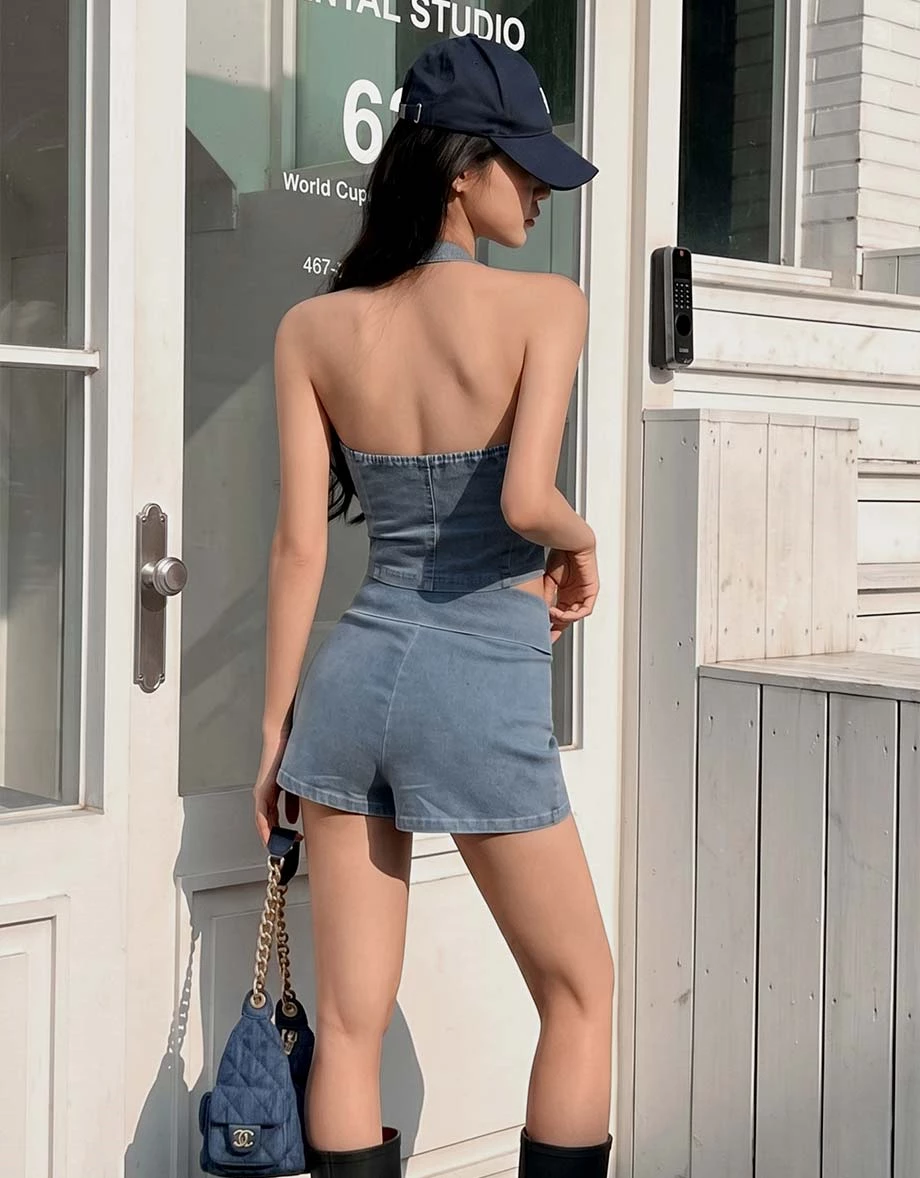 U領削肩美背拉鍊短版牛仔背心(附胸墊) U領削肩美背拉鍊短版牛仔背心(附胸墊)