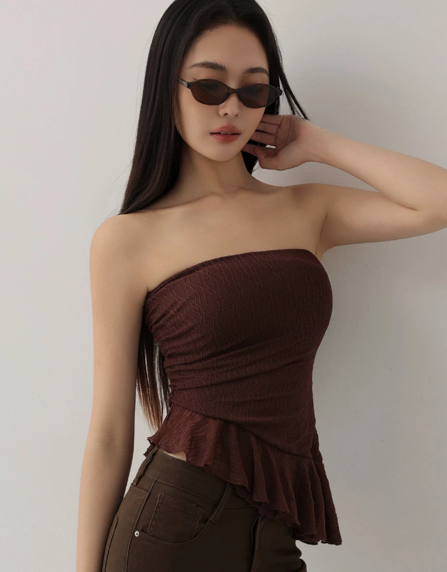 Textured Strapless Asymmetric Ruffle Hem Padded Tube Top