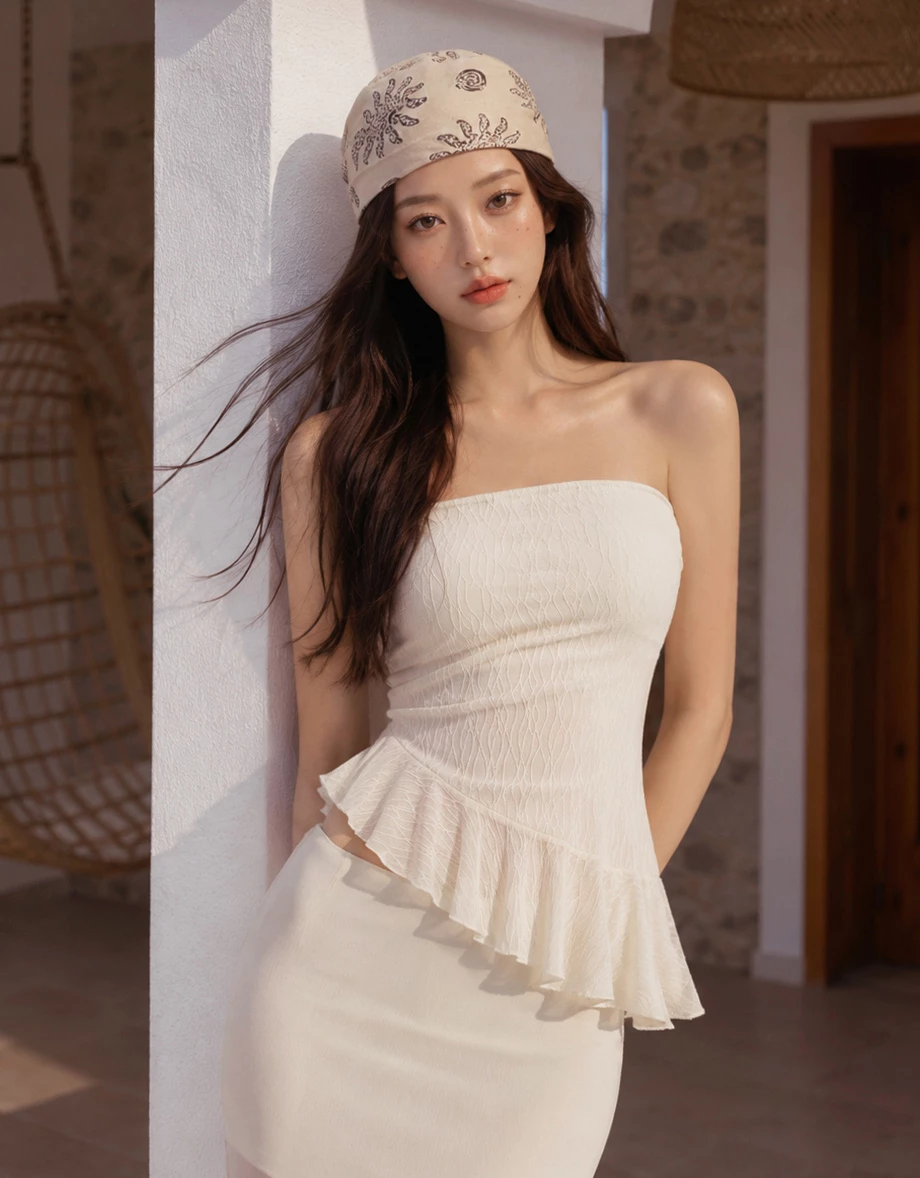 Textured Strapless Asymmetric Ruffle Hem Padded Tube Top
