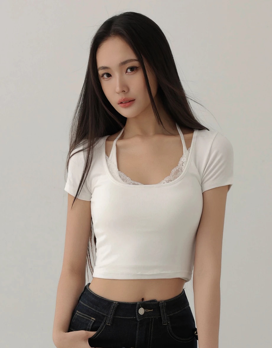 Lace Trim Detail Scoop Neck Short Sleeve Crop Top Lace Trim Detail Scoop Neck Short Sleeve Crop Top