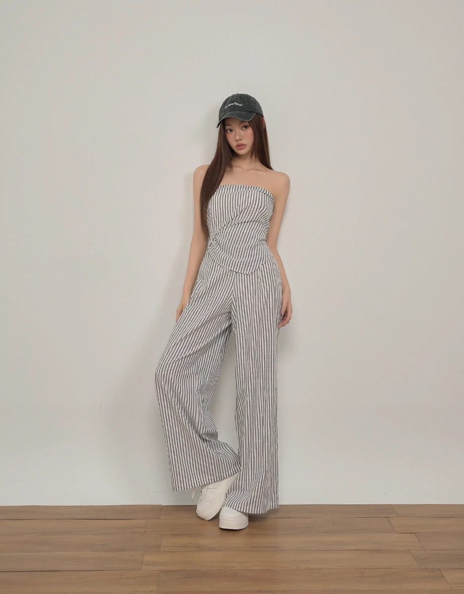 Asymmetrical Pointed Hem Side Wrap Ruched Detail Stripe Strapless Padded Jumpsuit Asymmetrical Pointed Hem Side Wrap Ruched Detail Stripe Strapless Padded Jumpsuit