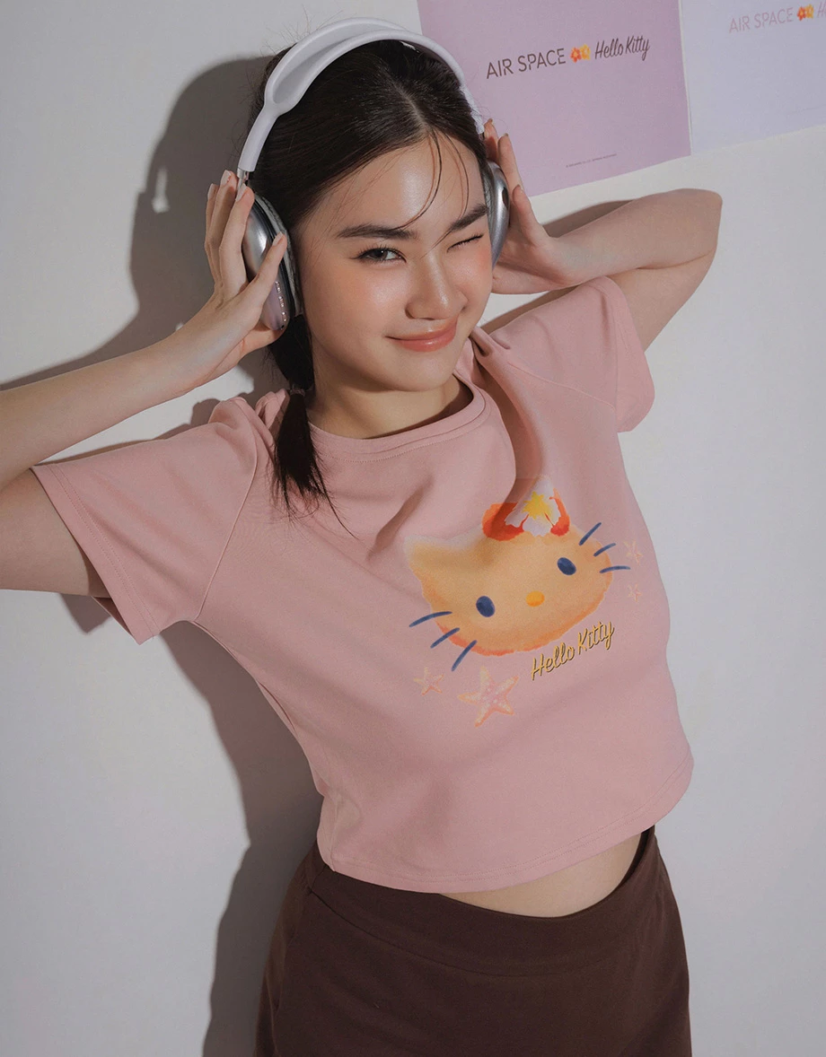 【三麗鷗聯名】烤焦版KITTY海星扶桑花印花短袖短版TEE