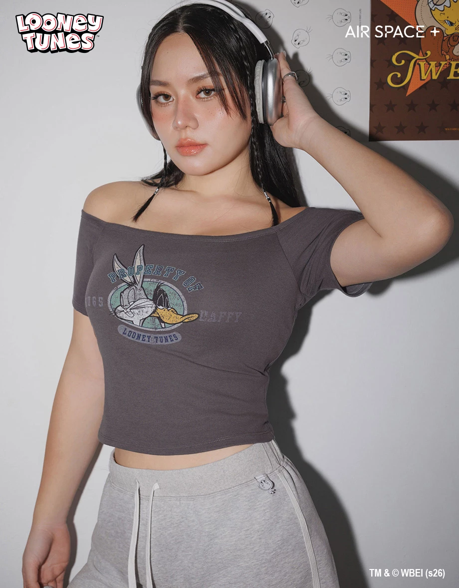 【樂一通】 一字領拉格蘭短袖斑駁印花短版TEE(附胸墊)