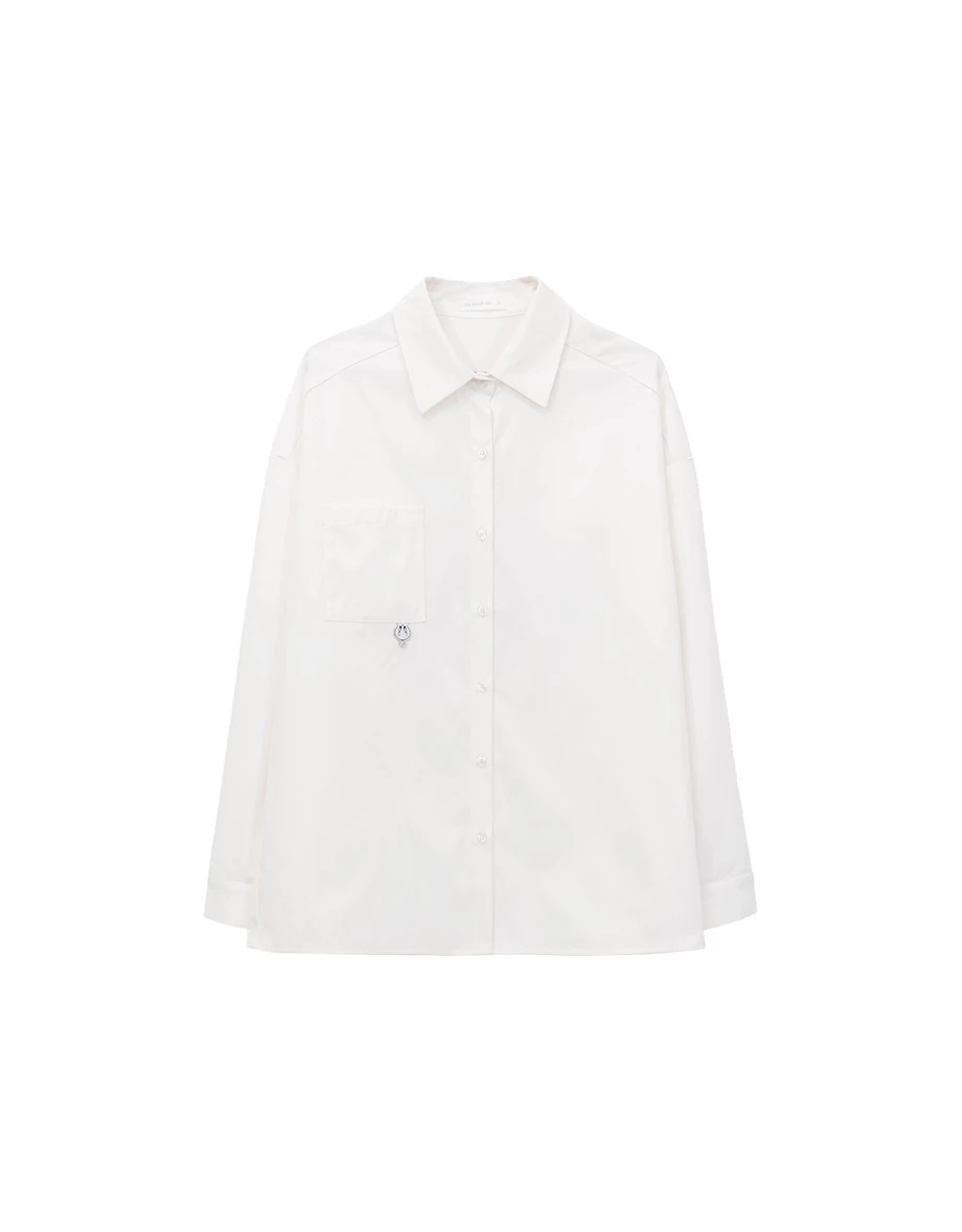 【樂一通】 崔弟款美背植絨圖案布章繡長袖長版斜紋襯衫 【樂一通】 崔弟款美背植絨圖案布章繡長袖長版斜紋襯衫