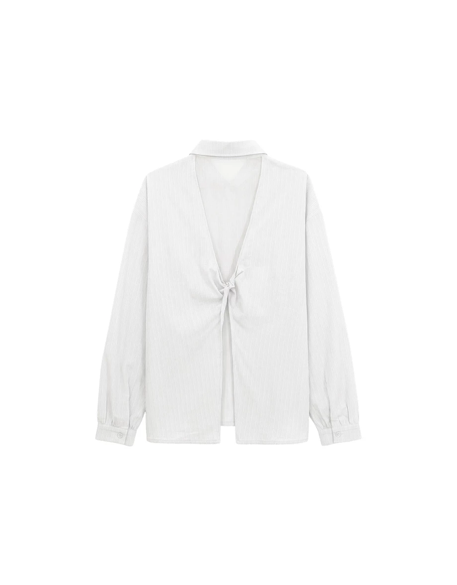 鈕扣抓褶後扭結透膚雪紡拼接線條紋理長袖襯衫