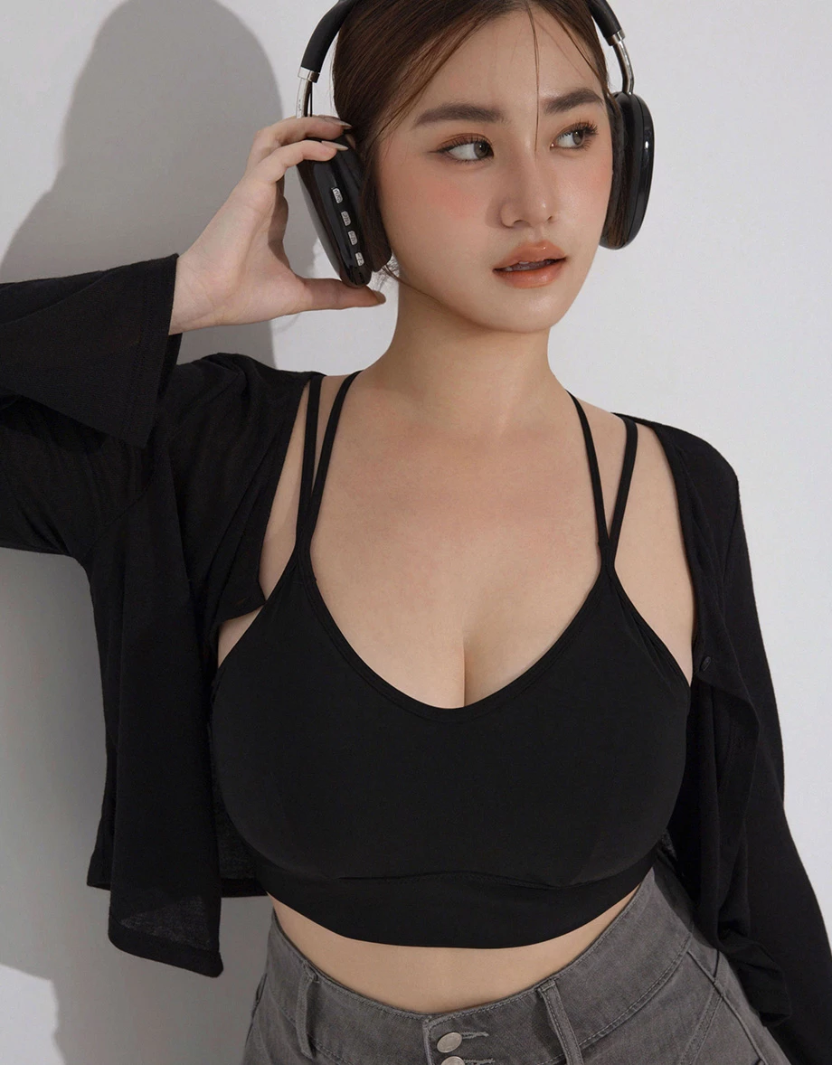 V領美背交叉細肩帶短版BRA背心